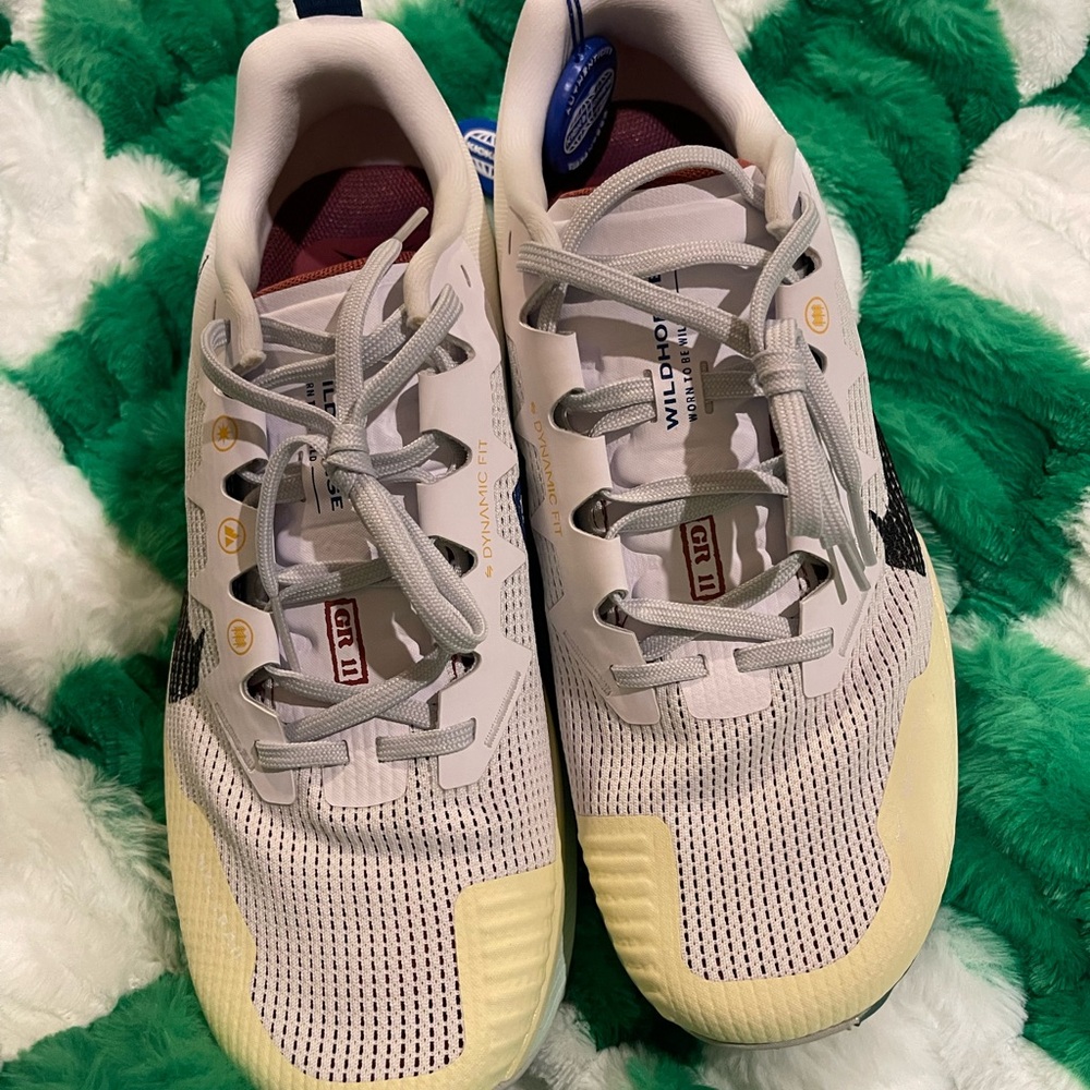 NIKE REACT WILDHORSE 8